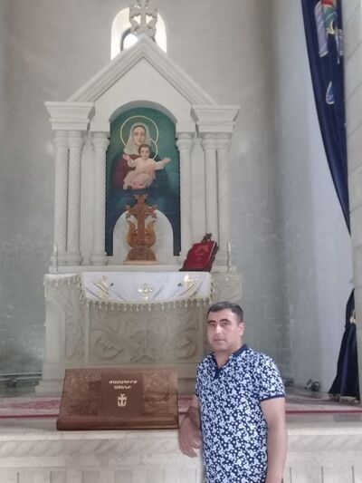  ,   Levon, 38 ,   ,   
