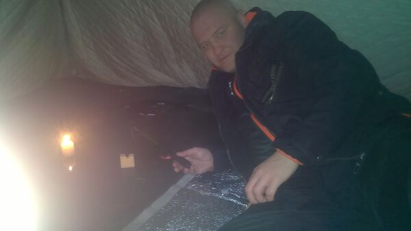  ,   Viktor, 49 ,   ,   , c 