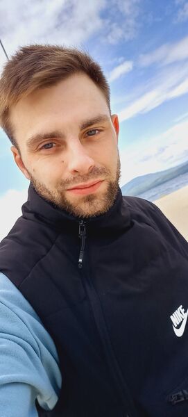  ,   Maxim, 28 ,   ,   