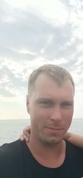  ,   Yury, 33 ,   ,   
