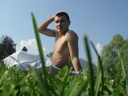  ,   Ivan, 32 ,   