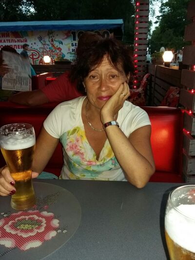  ,   Marina, 62 ,     , c 