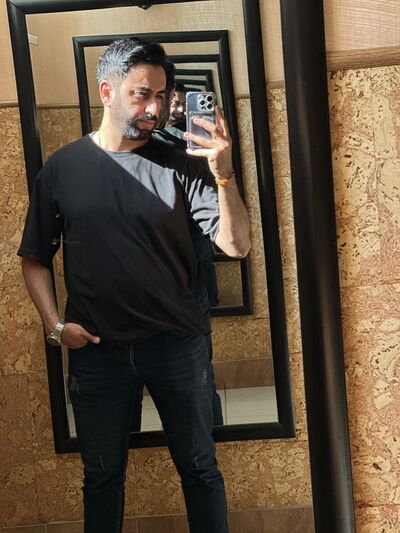  ,   Dervis, 37 ,   ,   