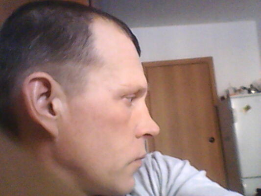  ,   Alekcei, 46 ,  