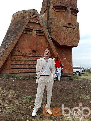  ,   George, 40 ,   