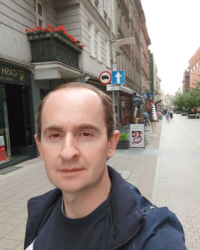  ,   David, 44 ,   ,   , c , 