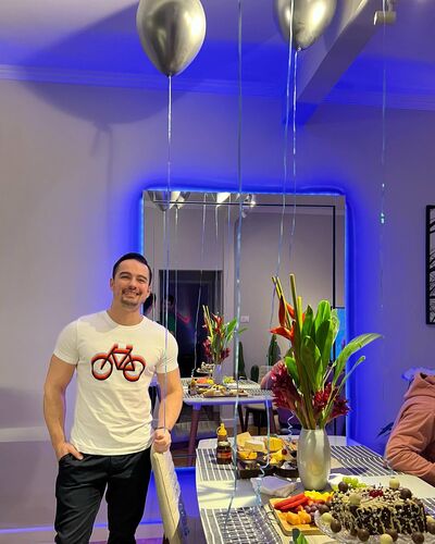  ,   Vitaliy, 37 ,   c 