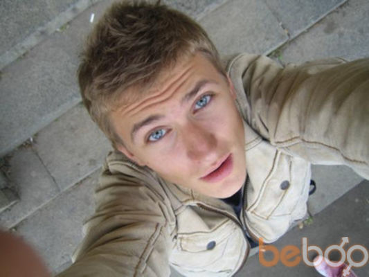  ,   Vlad, 42 ,   