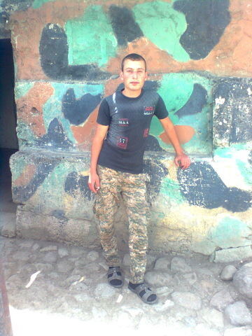  4207064  DAVO MKRTCHY, 34 ,    
