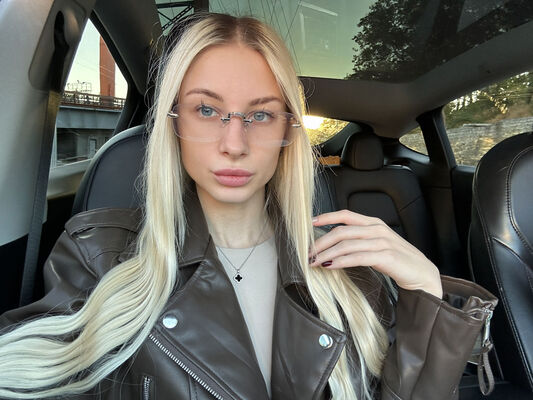  ,   Anastasiia, 20 ,   ,   