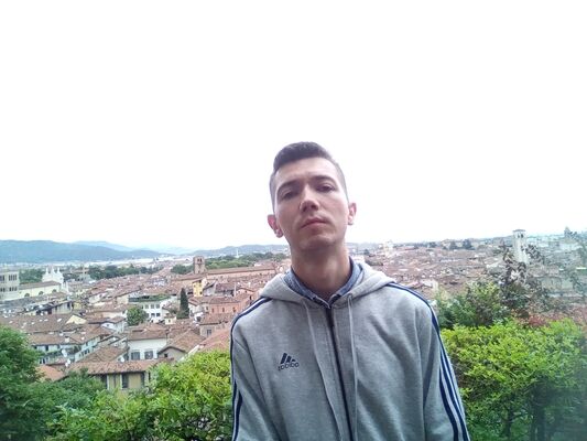  ,   Damian, 32 ,   ,   