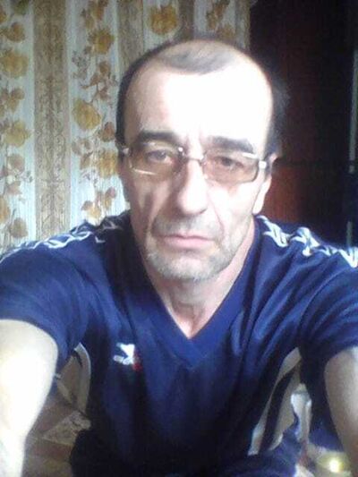  ,   Yury, 54 ,   ,   , c , 