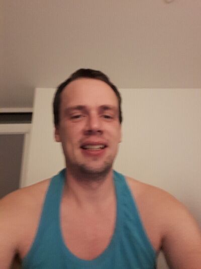  ,   Sergei, 38 ,   c 