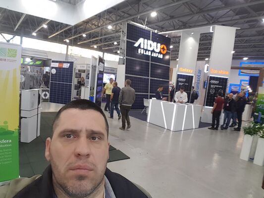  ,   Aleks, 49 ,   ,   , c 