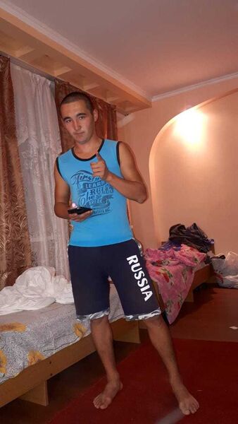  ,   Akobr, 30 ,   