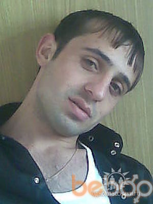  ,   Hovik, 38 ,   