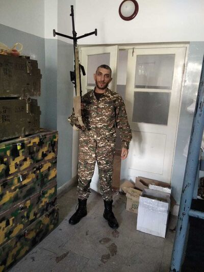  ,   Hrach, 34 ,   ,   