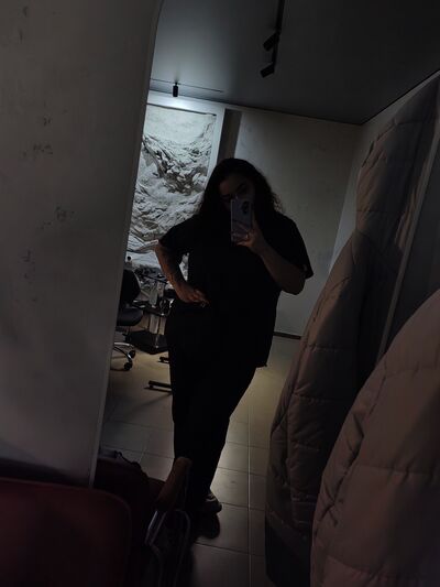  ,   Feride, 25 ,     , c 