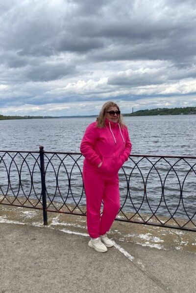  ,   Mariya, 53 ,     , c 