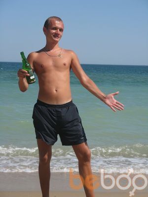  ,   Alex, 37 ,   