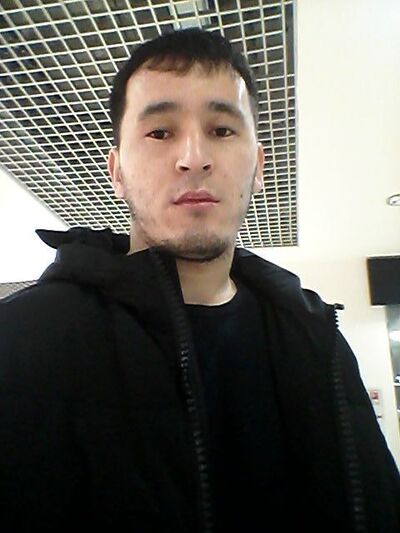  ,   Umar, 32 ,   