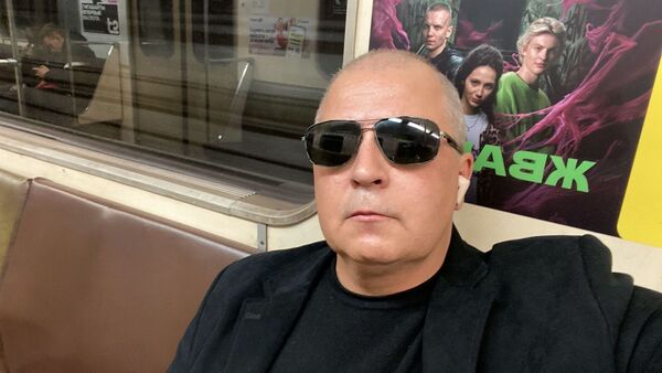  ,   Vadim, 48 ,   ,   , c , 