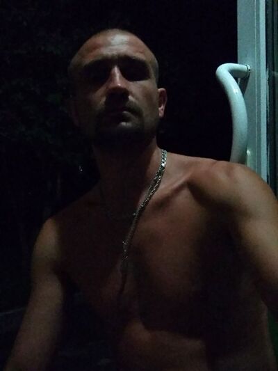  ,   Koks, 37 ,   