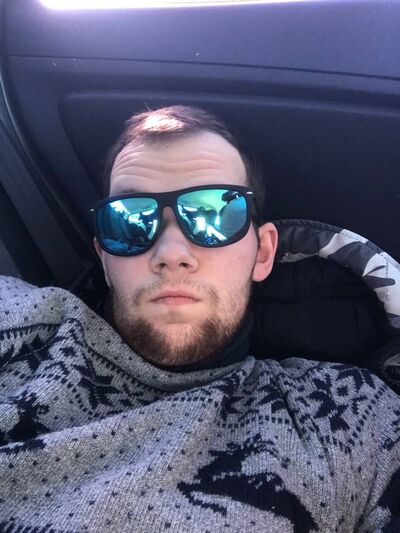  ,   Tony, 28 ,   ,   , c , 
