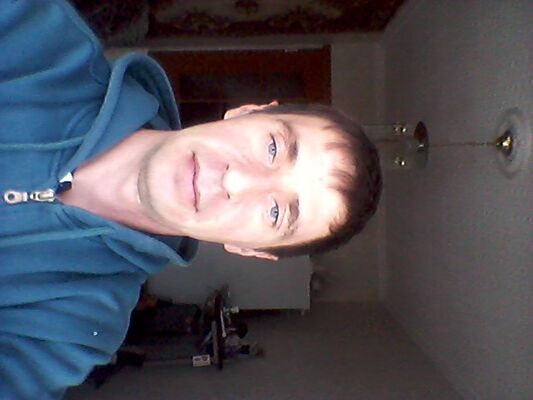 -,   Feliks, 46 ,   