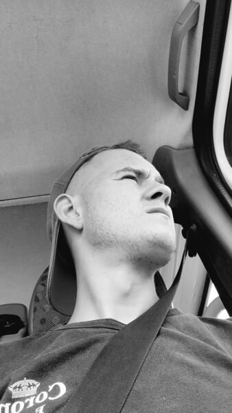  Praha,   Anders, 27 ,   ,   