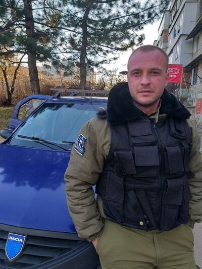  ,   Mihai, 33 ,   ,   , c 