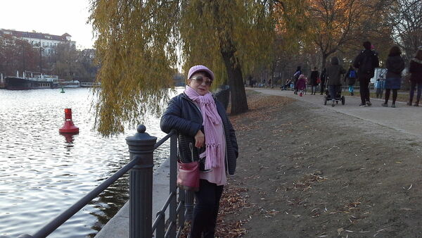  ,   Asja, 74 ,   ,   , c 