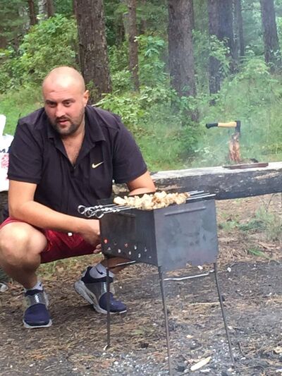  ,   Alex, 42 ,   ,   