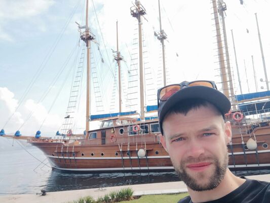  ,   Sergei, 36 ,   ,   