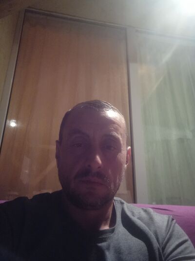  ,   Goga, 45 ,   ,   