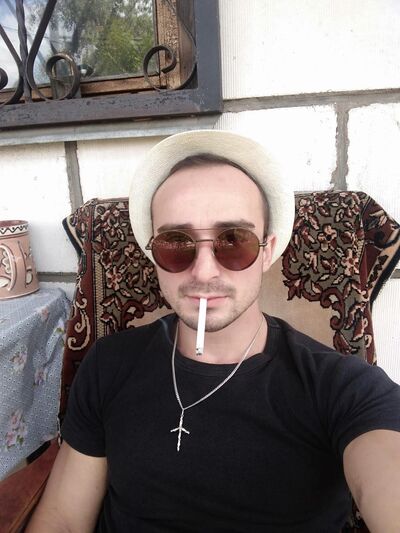  ,   Gio, 33 ,   ,   
