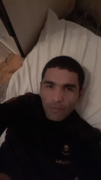  ,   M, 33 ,   