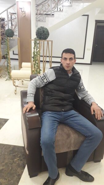  ,   Arman, 35 ,   ,   , c 