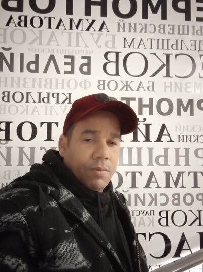  ,   Jorge, 48 ,   ,   