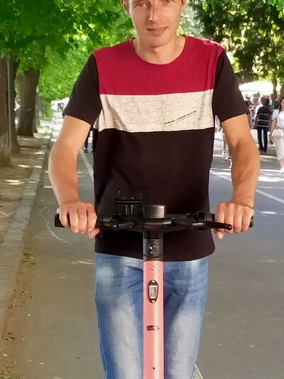  ,   Pobert, 39 ,   ,   