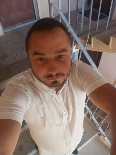  ,   Artur, 38 ,   ,   , c 