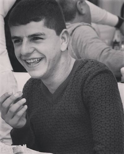 ,   Taron, 23 ,   ,   
