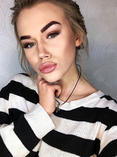  ,   Viktoria, 21 ,   ,   , c , 