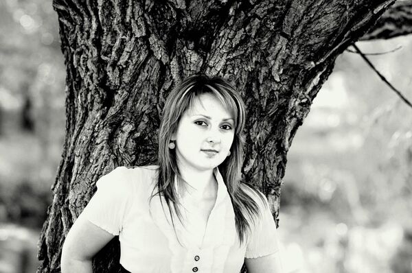  ,   Dorina, 35 ,   ,   