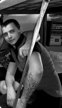  7476104  Tony, 120 ,    -