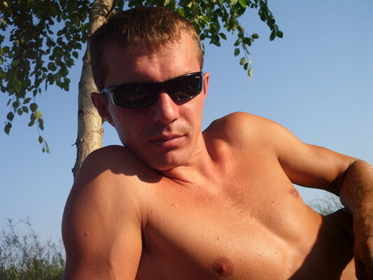  ,   Anton, 36 ,   