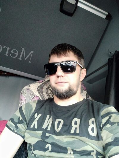  ,   Maga, 41 ,   ,   