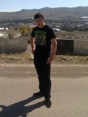  ,   Luka, 32 ,   