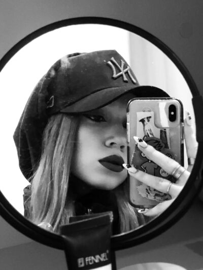  ,   Ariana, 21 ,   ,   