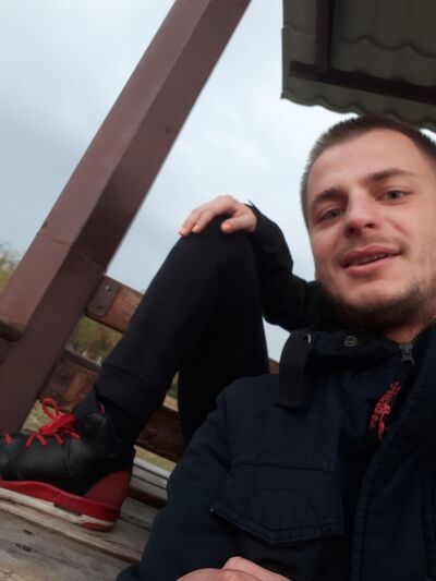  ,   Oleg, 37 ,   